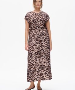 Voguenook.shop27f06d0e86 1