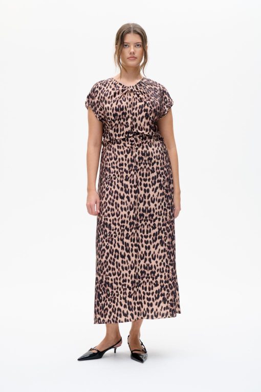 Voguenook.shop27f06d0e86 1