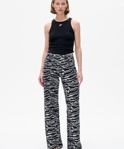 Voguenook.shop493b840f51 1