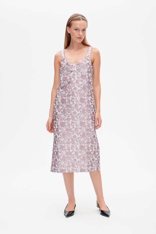 Voguenook.shop7f8f327dcf 1
